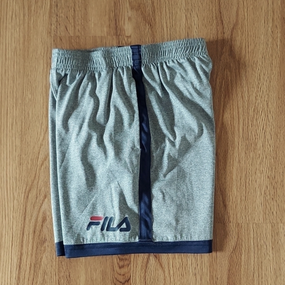 Fila shorts Size 7/8 - Picture 3 of 6